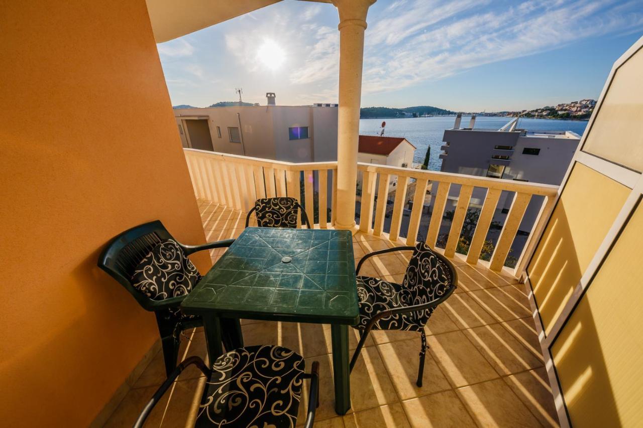 Apartamenty Z Basenem Ilja Rogoznica (Sibenik-Knin) Buitenkant foto